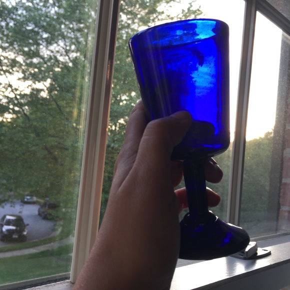 8 Mix Matched Dusty and Cobalt Blue Wine Glasses - Picture 8 of 8